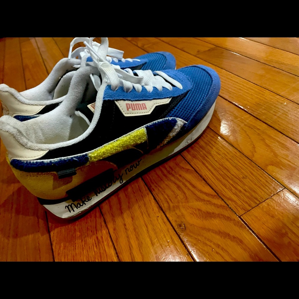 Mens Black five edition puma sneakers worn twice-